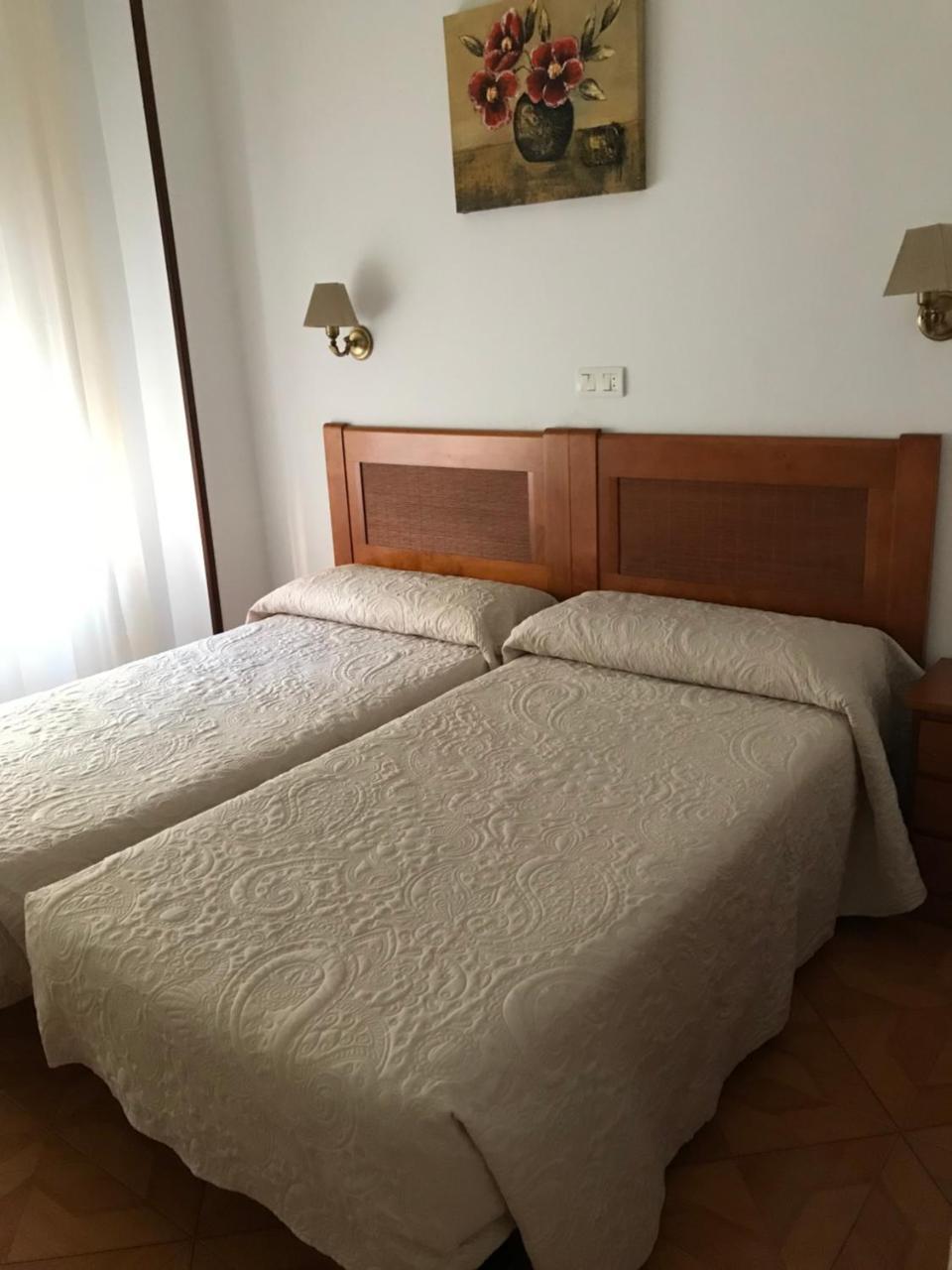 Hostal Argentina Caces Extérieur photo