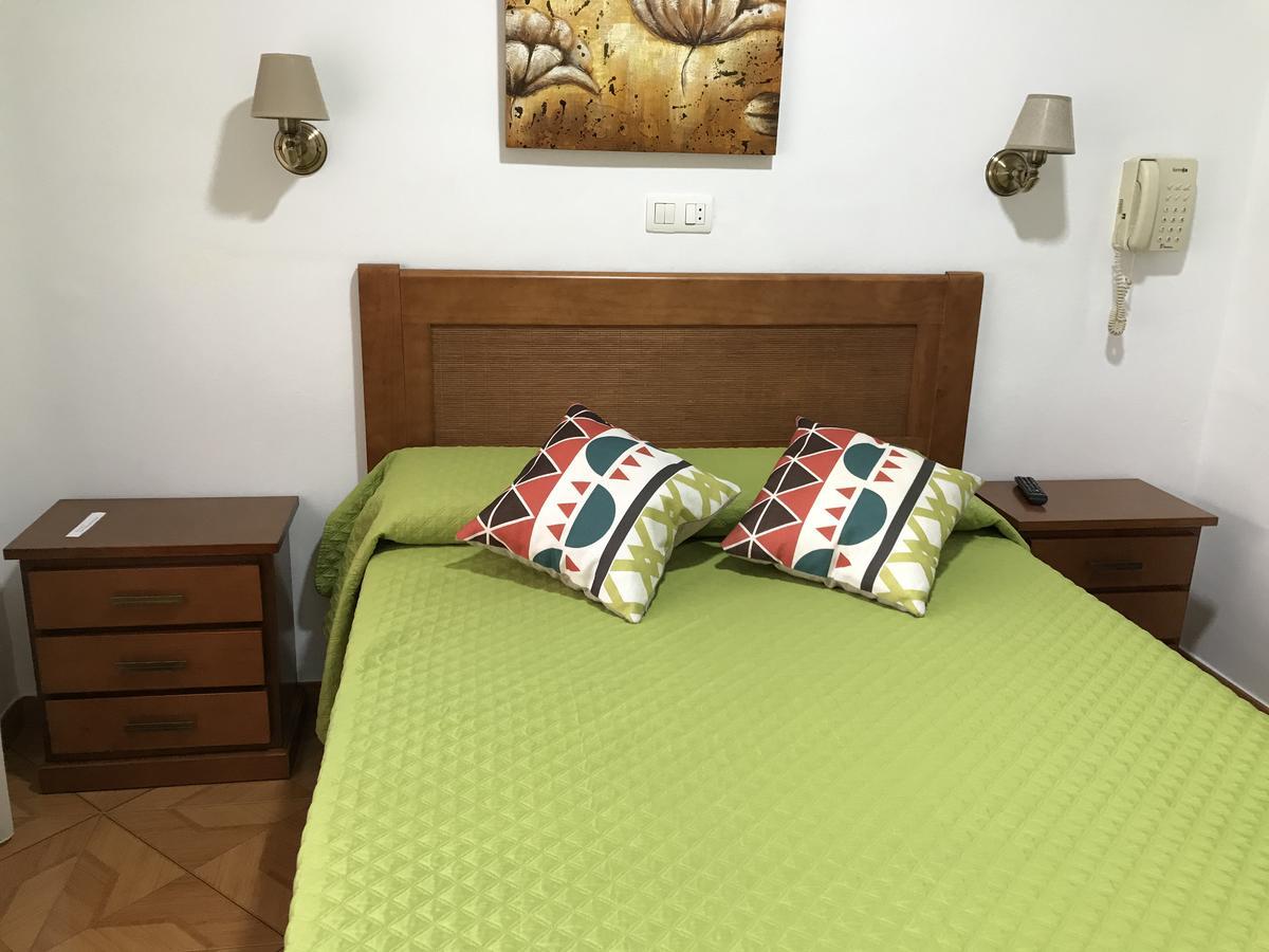 Hostal Argentina Caces Extérieur photo
